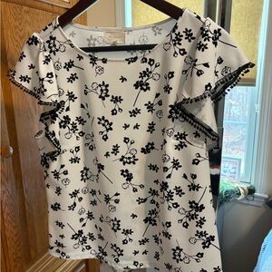 MELLODAY White Floral Ruffle Sleeve Blouse